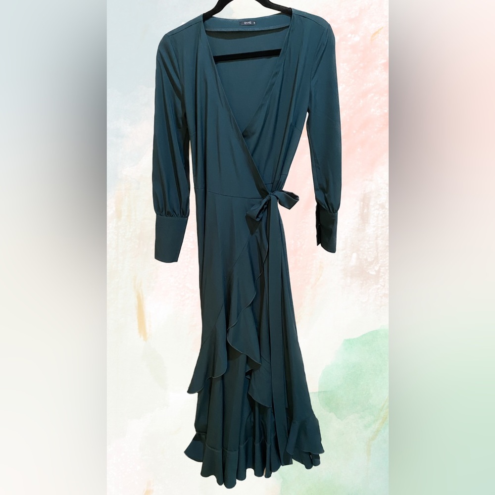 ENME dark green chiffon ruffled wrap dress, size small/4💃🎄❤️